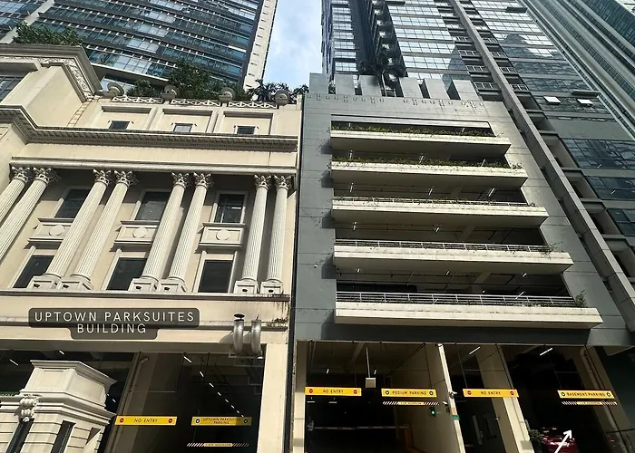 King Size 3-bedroom In Uptown Parksuites Bgc Apartment *