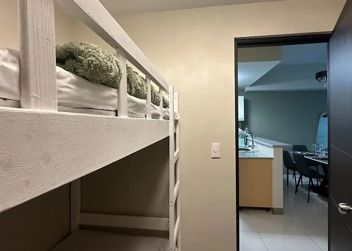 King Size 3-bedroom In Uptown Parksuites Bgc * Manila