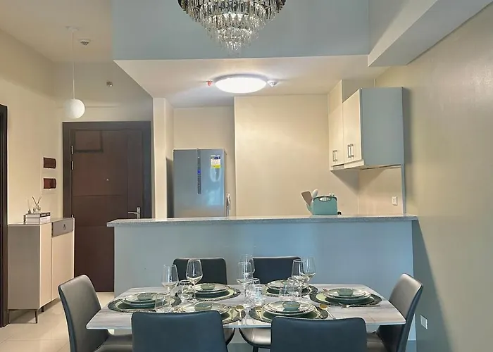 King Size 3-bedroom In Uptown Parksuites Bgc *